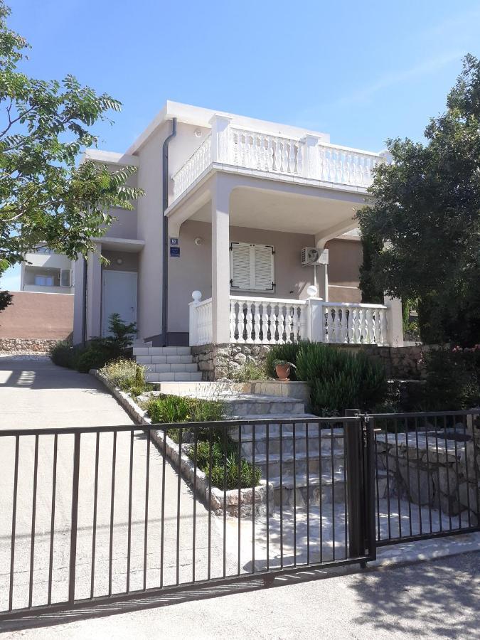 Apartment צזריקה מראה חיצוני תמונה