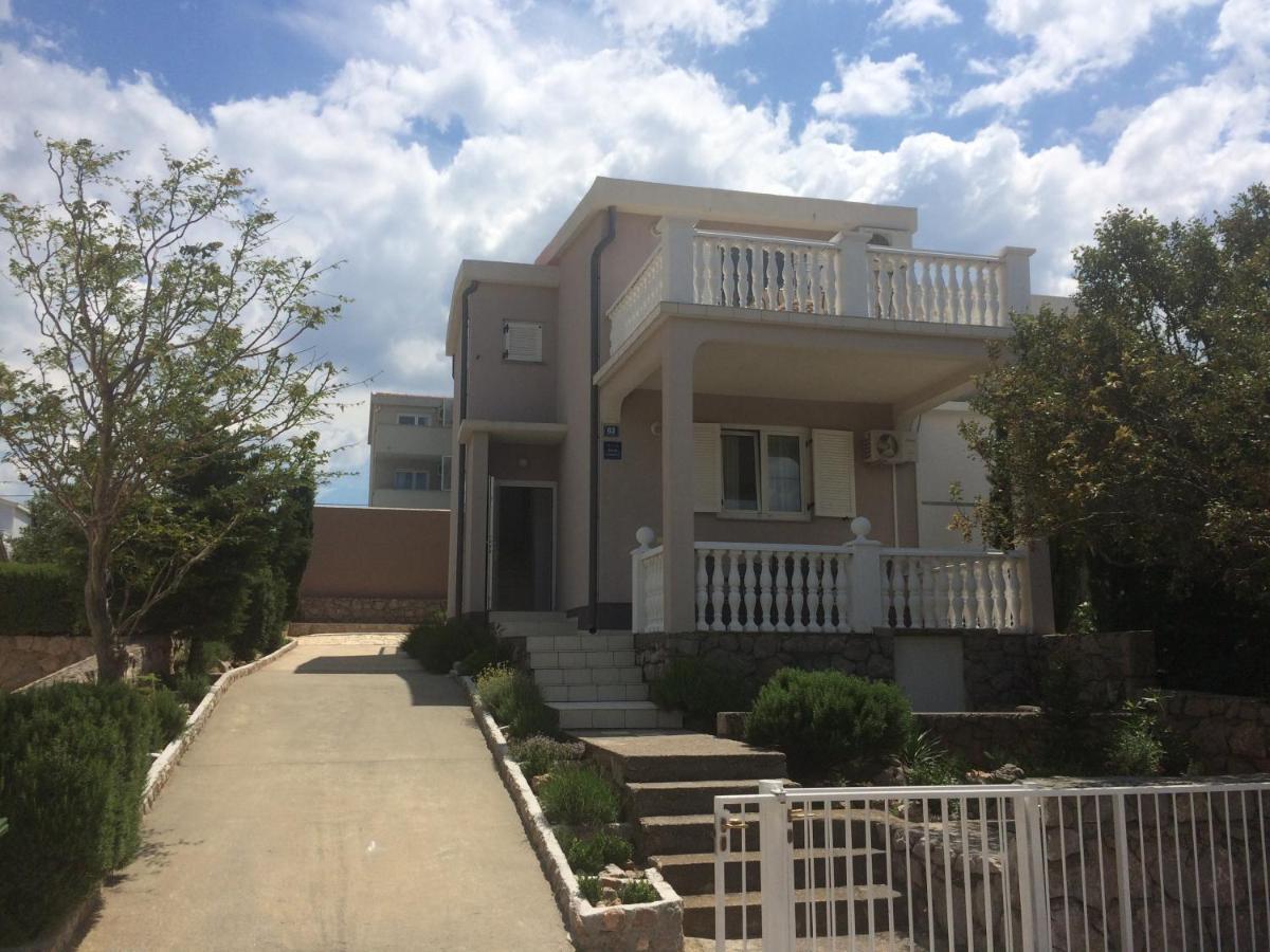 Apartment צזריקה מראה חיצוני תמונה