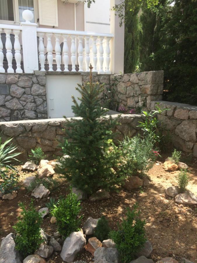 Apartment צזריקה מראה חיצוני תמונה