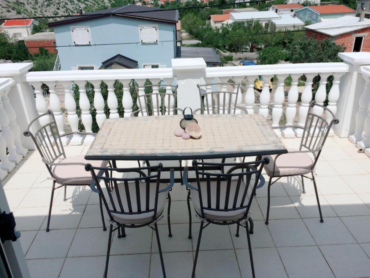 Apartment צזריקה מראה חיצוני תמונה