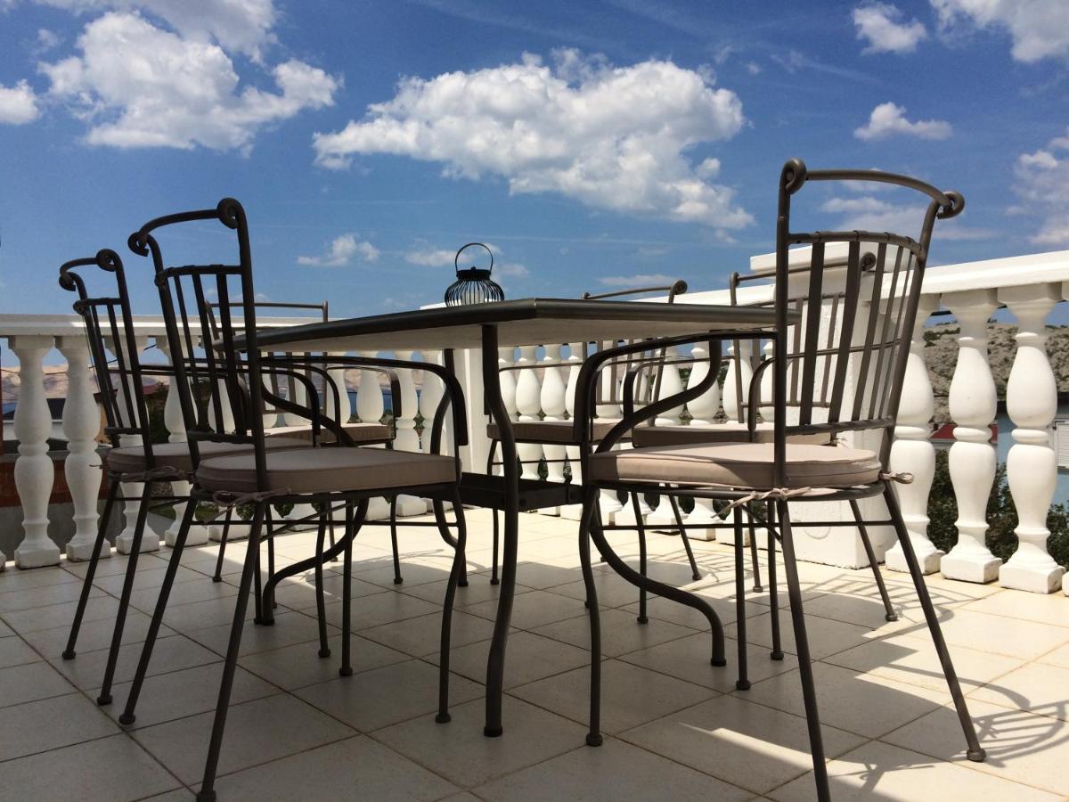 Apartment צזריקה מראה חיצוני תמונה